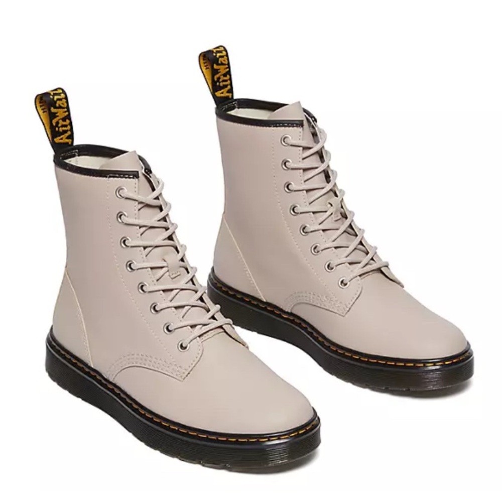 DR.MARTENS WOMENS ZAVALA TAUPE VINTAGE COMBAT BOOT NWOB CLASSIC SZ 8